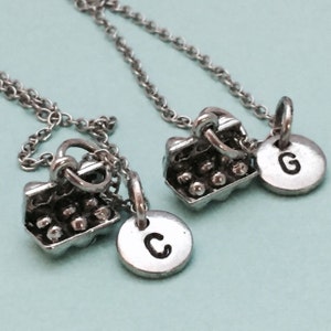 Beste vriend ketting ei charme ketting, eieren, voedsel ketting, bff ketting, zus, vriendschap ketting, vrienden, oorspronkelijke charme, monogram