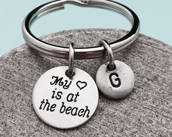 Beach keychain, beach charm, vacation keychain, personalized keychain, initial keychain, customized keychain, monogram