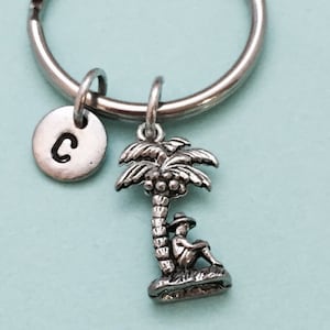 Palm tree keychain, Palm tree charm, beach keychain, beach charm, personalized keychain, initial keychain, initial charm, monogram