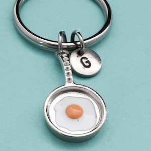 Fried egg keychain, fried egg charm, food keychain, personalized keychain, initial keychain, customized keychain, monogram