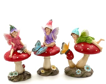 Seed Pod Fairies On A Mushroom