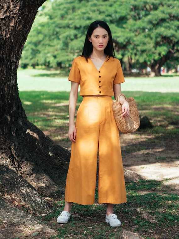 relaxed fit high waist mustard jeans