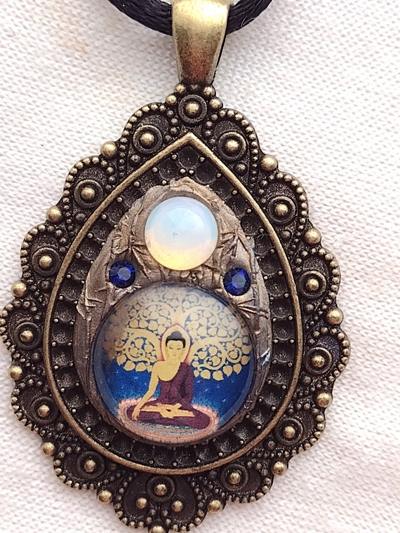 Bodhi tree pendant deals