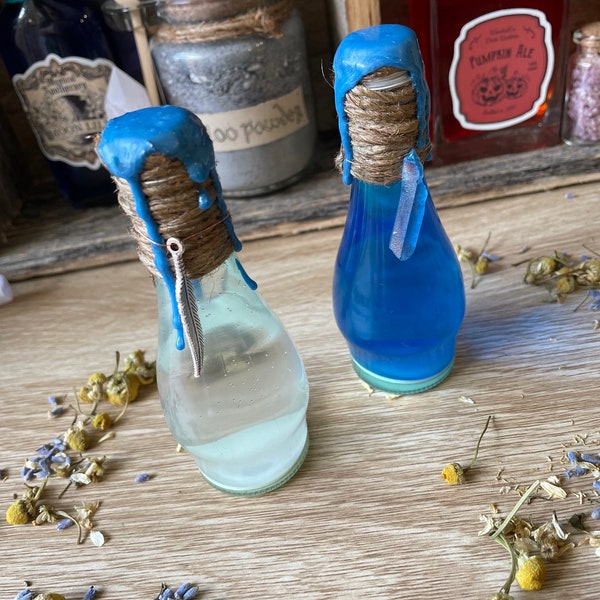 Glow in the dark potions-Txampay and a Elven Star Potions