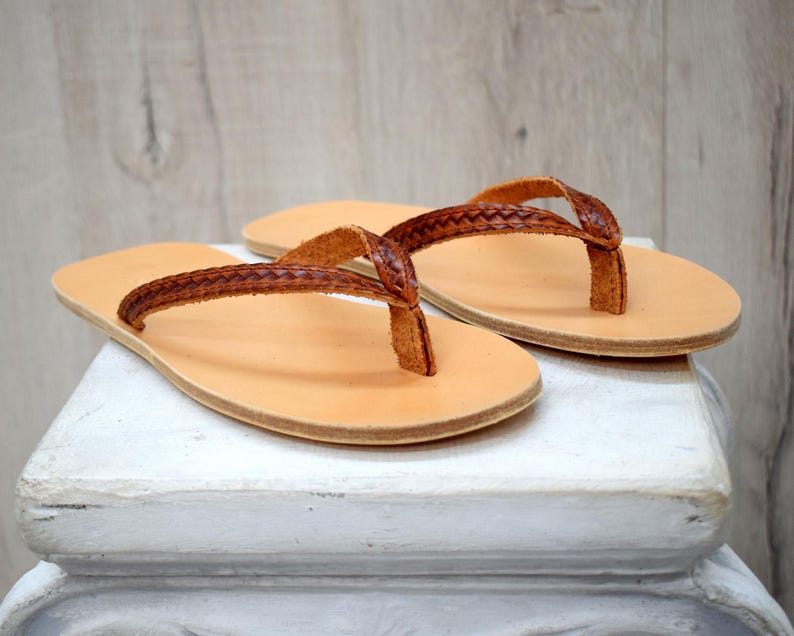 Men’s Barefoot Grounding Sandals – Zero Drop Leather Earthing Sandals | Handmade in Cyprus Tan with no heel