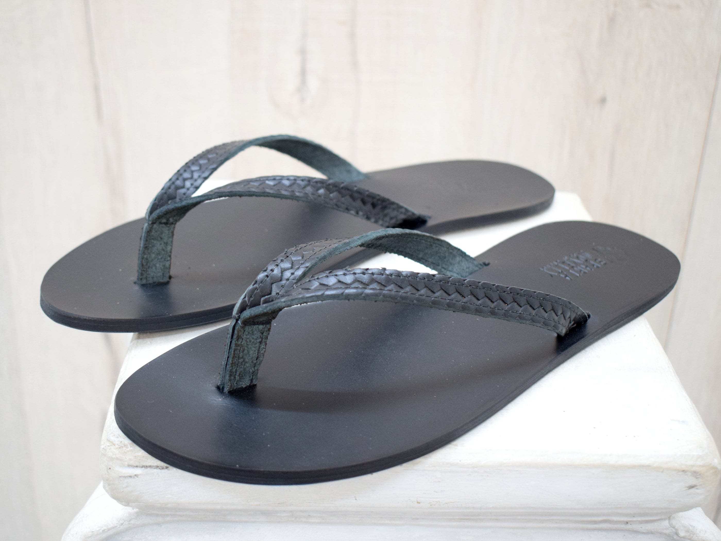 Zero Drop Men Barefoot Earthing Grounding Sandals - Etsy display picture 2