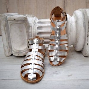 Men&#39;s Fisherman Greek Style Silver Sandals
