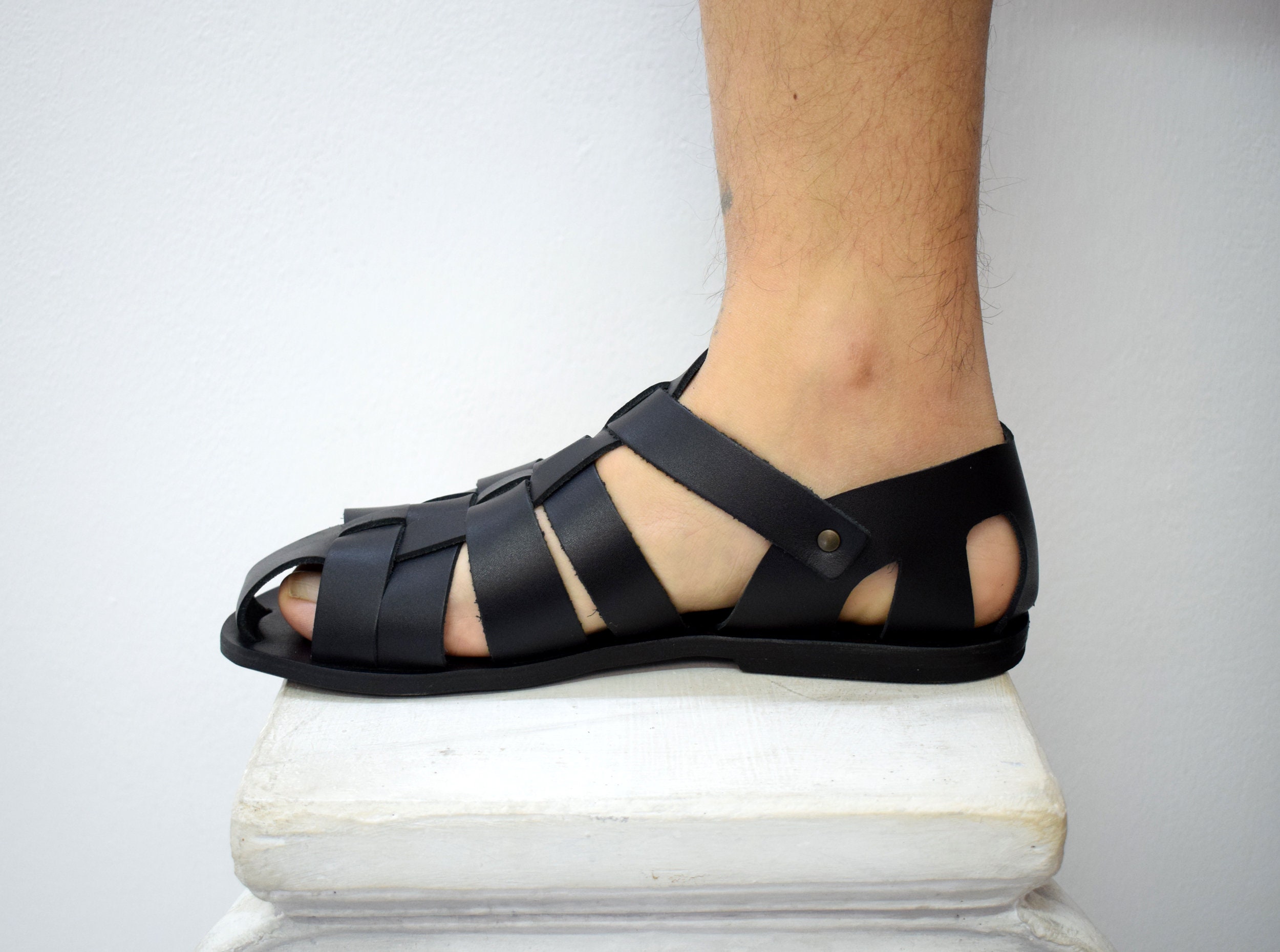 Men's leather fisherman shop sandals closed toe