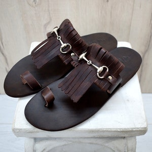 Toe ring flip flops sandals for men with leather stylish and fashion