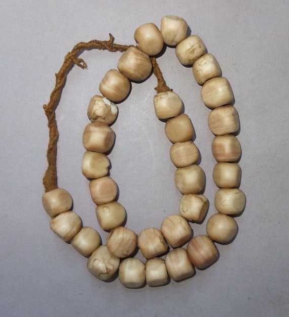Necklace Strand with Old Beige Colored Glass Bead… - image 1