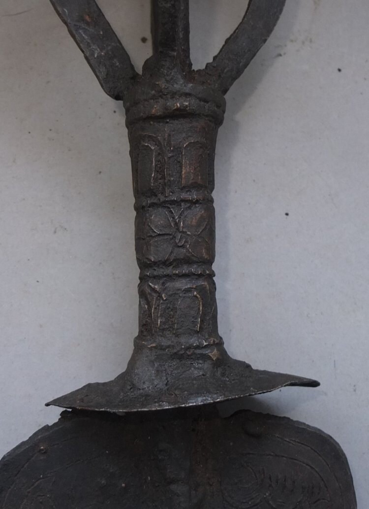 チベットの大型鉄製儀式用剣、仏教タントラのドルジェオブジェ - Etsy 日本