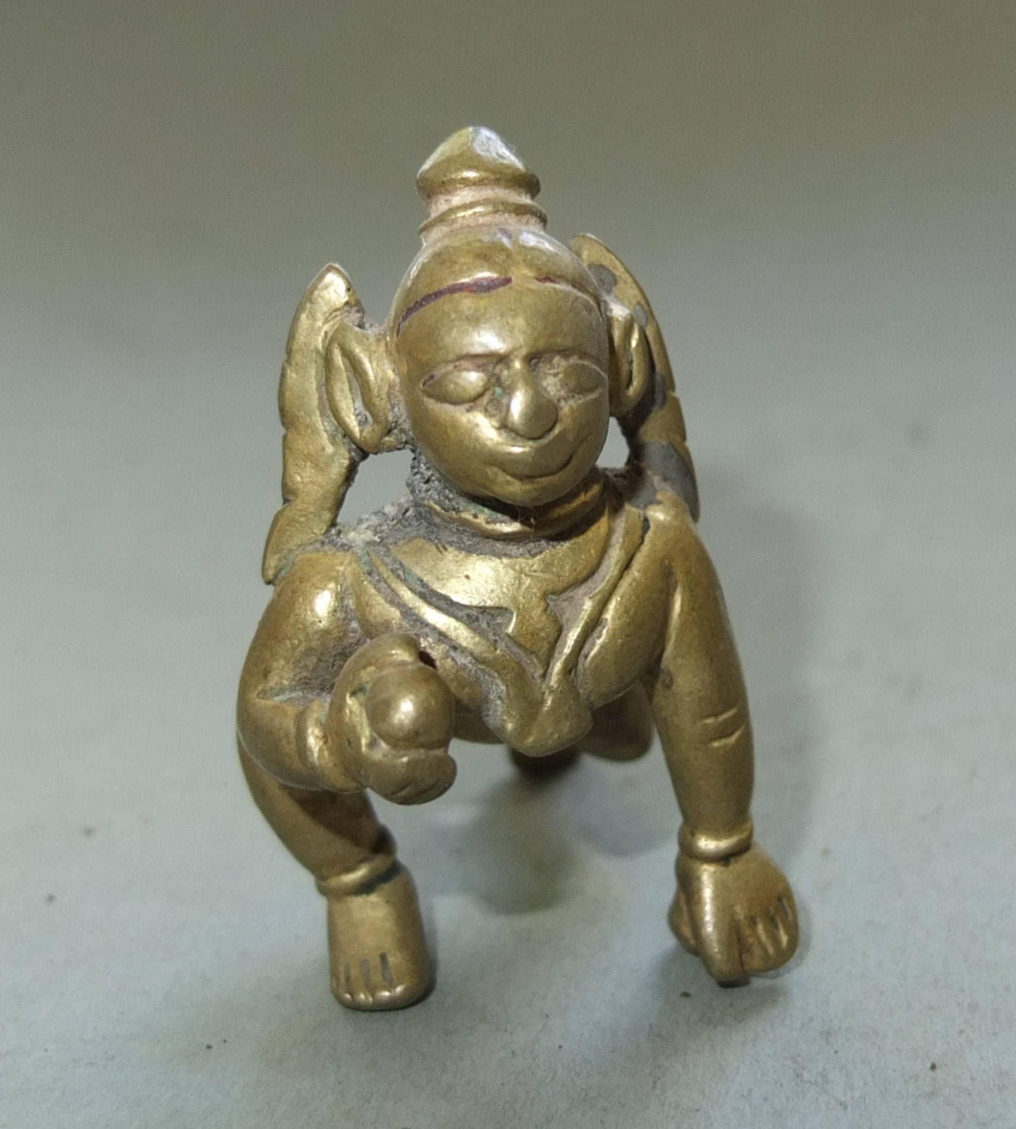 アンティーク真鍮製ベビークリシュナ像、ネパールの伝統的なヒンドゥー