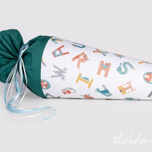 Stoff Schultüte Zuckertüte ABC-Kind personalisiert Namensschild