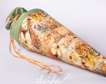 Stoff Schultüte Löwenkind mit Namensschild