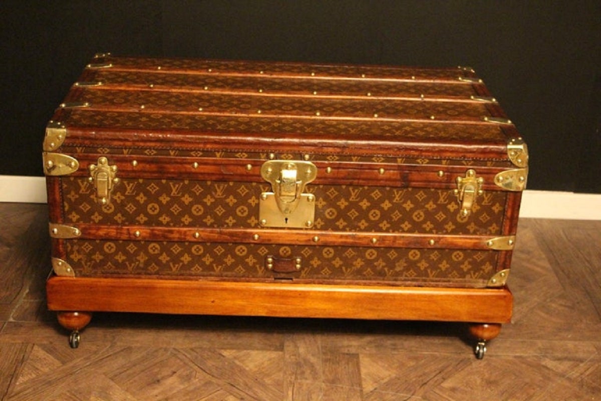 Superb 1920s Monogram Louis Vuitton Steamer trunk with Belt - Leather  Storage & Accessories