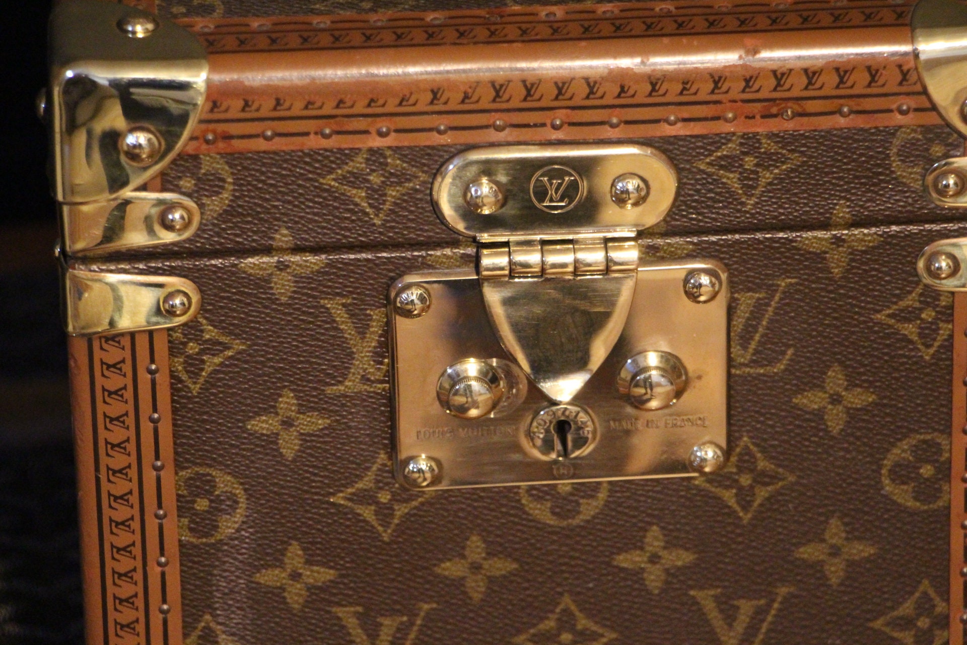 Rare Louis Vuitton Monogram Train Case Travel Bag Beauty 