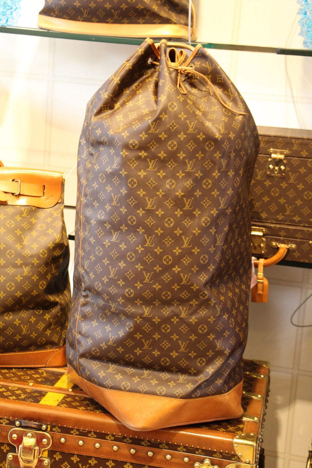 LOUIS VUITTON Monogram 17 Carryall Square Travel Duffle Mens Bag Duffle  Gym LV