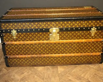 Louis Vuitton Trunk in Monogram, Louis Vuitton Steamer Trunk, Vuitton Courrier