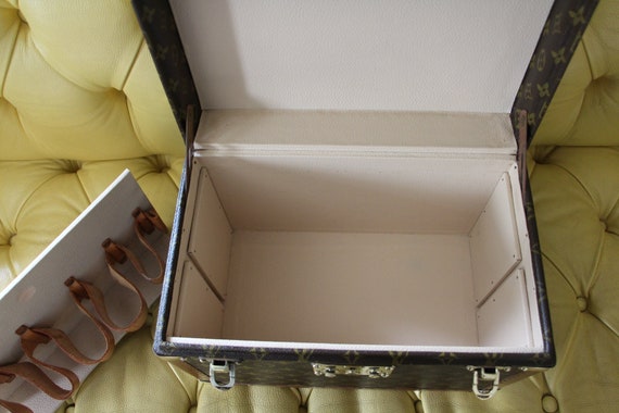 Louis Vuitton boite flacons travel vanity train beauty case - very good