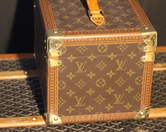 Louis Vuitton Trunk Cosmetic