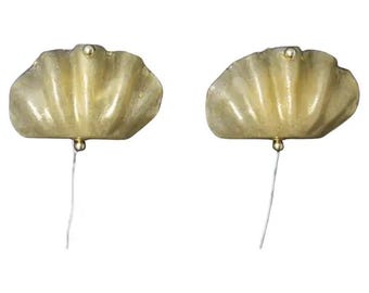 Pair of Shell Shaped Sconces in Gold Murano Glass