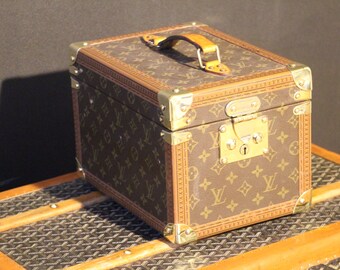 Vintage Train Jewelry Case from Louis Vuitton, 1990s for sale at