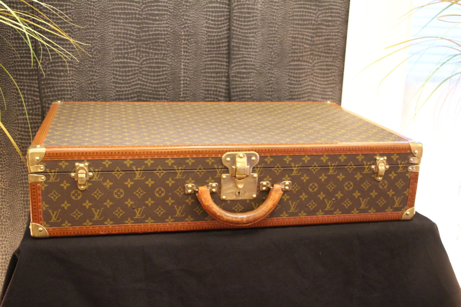 old louis vuitton suitcase