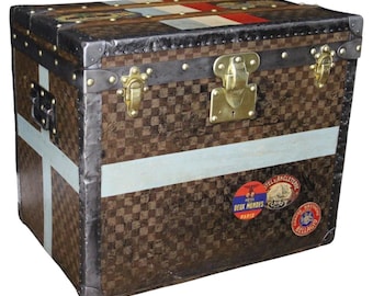 Louis Vuitton Trunk in Checkered Pattern, 60 cm Damier Louis Vuitton Hat Trunk