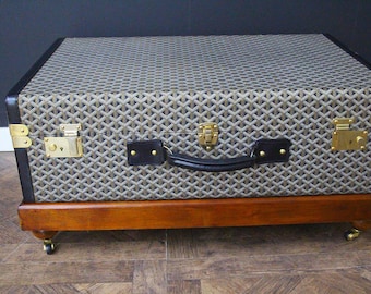 Goyard Steamer Trunk, 80 cm Goyard Trunk in Chevrons Canvas