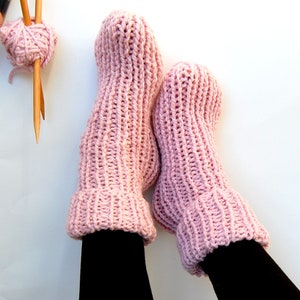 KNITTING PATTERN Slipper Socks Tube Socks Without a Heel Super Easy Beginner