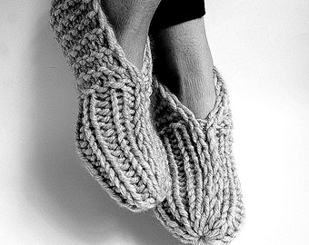 KNITTING PATTERN Slipper Socks Booties Super Easy Adult Sizes Unisex ENGLISH