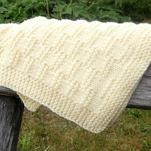 KNITTING PATTERN Easy Chunky Baby Blanket Beginner Pattern ENGLISH