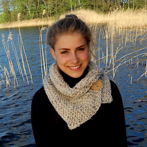 KNITTING PATTERN Button Cowl Scarf Pattern / Easy Neckwarmer Pattern