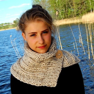 KNITTING PATTERN Button Cowl Scarf Pattern / Easy Scarf Pattern ENGLISH