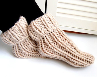 KNITTING PATTERN Slipper Socks Tube Socks Super Easy Tube Socks Without a Heel