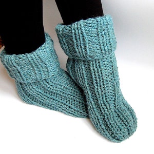 KNITTING PATTERN Slipper Socks Super Easy  Tube Socks Without a Heel
