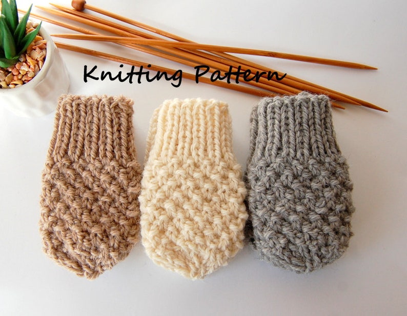 KNITTING PATTERN Easy Thumbless Baby Mittens for Baby Boy / Baby Girl Pattern, Newborn image 1