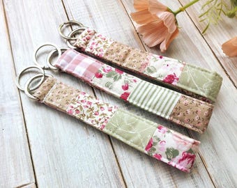 Scrappy Floral Wristlet Keyring - Quilted cotton keyfob - Handmade fabric key holder