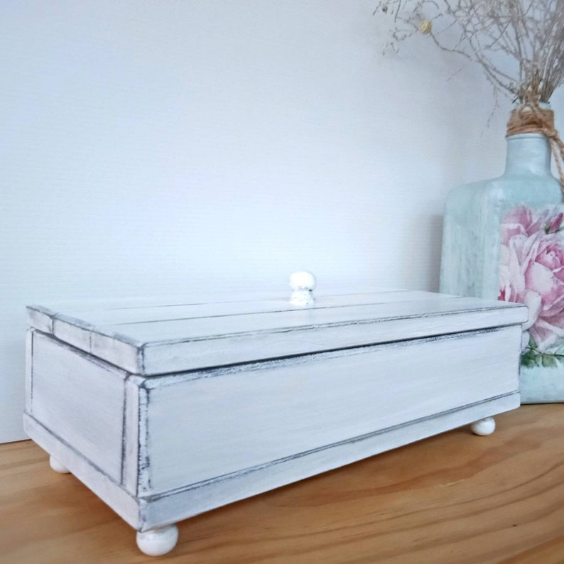 Jewelry storage Velvet lined jewelry box Country cottage White on charcoal Rings /& studs storage Large shabby chic wooden jewellery box
