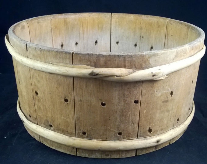 Antique CHEESE DRAINER Unique Vintaeg Cheese Drainer Museum Piece