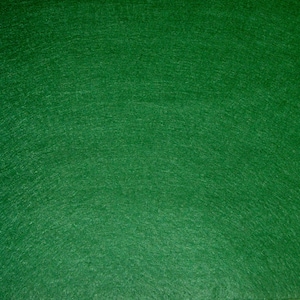 150 cm breed vilten laken - olijfgroen - ideaal voor pokerbridge tafelkaart schooldisplay ambacht