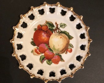 Vintage Reticulated Decorative Apple and Strawberries Wall Plate Free Shipping Fruit Decor Fall Themed Kitchen