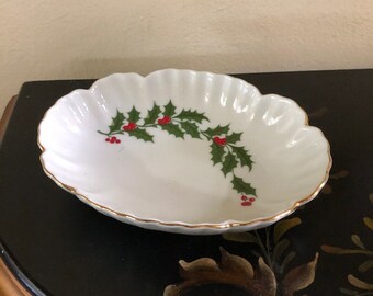 Vintage Studio NovaMikasa Candy Dish Bon Bon Dish Holly Berries Christmas Treasures Collection Japan