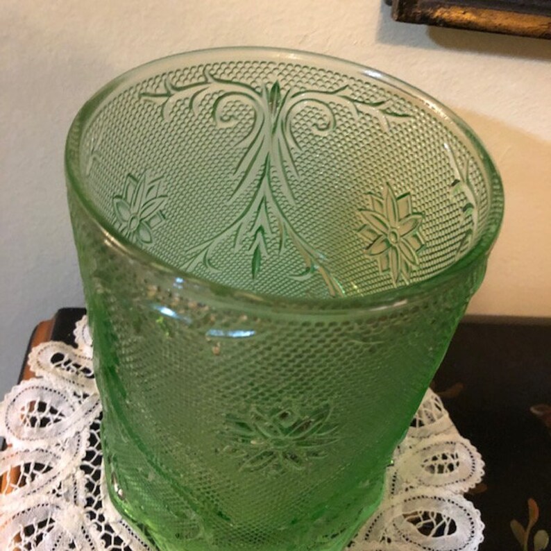 Tiara Chantilly Indiana Sandwich Glass Green Canister With Lid Etsy