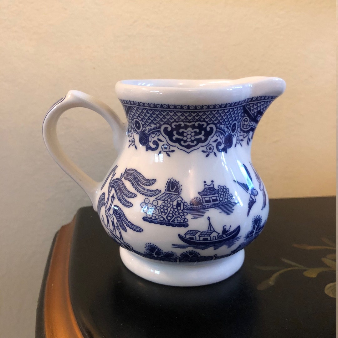Vintage Blue Willow Creamer Churchill England Free Shipping White Etsy