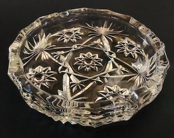 Vintage Prescut Round Clear Crystal Glass Ashtray Free Shipping MCM Decor Anchor Hocking