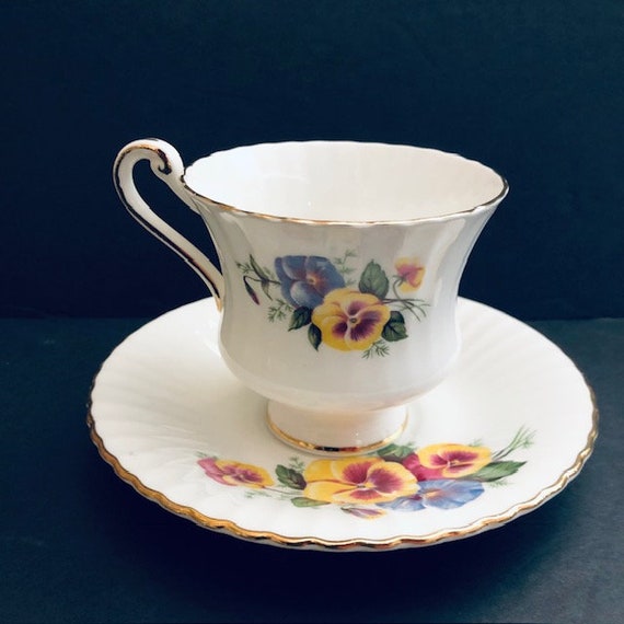 本物 Bone Fine Roslyn Vintage China With Set Saucer and Cup Tea シェリー