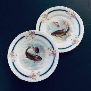 Set of 2 Vintage Victoria Austria Fish Themed Plates Hand Painted Decorative Wall Antique Fishes