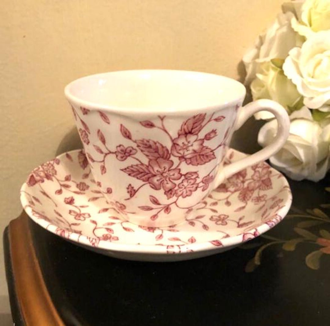 Royal Tudor Bouquet Grindley Tea Cup and Saucer Floral Free
