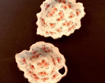 Small Floral Gravy Boat Sauce Dish with Under Plate with Pink Flowers